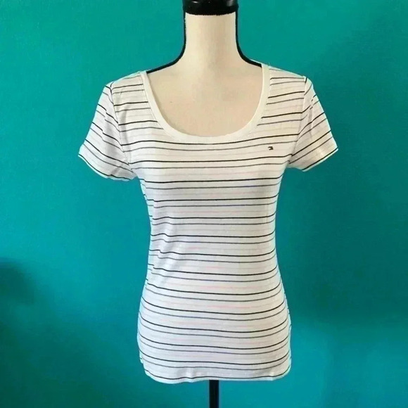 New with tags Tommy Hilfiger striped shirt in size small - Picture 1 of 3